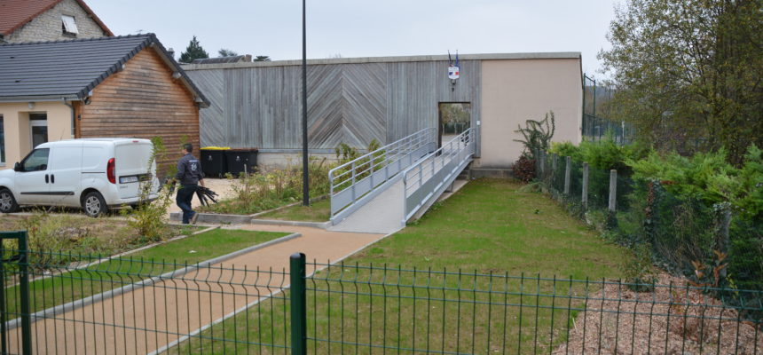 ESPACES PUBLICS – AMÉNAGEMENT DE LA PLACE DU 8 MAI SUR LA COMMUNE DE LARCHE (12)