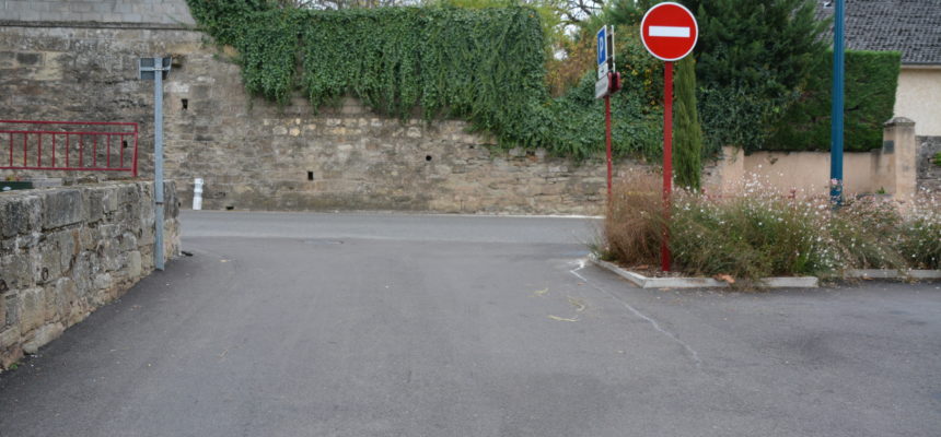 ESPACES PUBLICS – AMÉNAGEMENT DE LA PLACE DU 8 MAI SUR LA COMMUNE DE LARCHE (17)